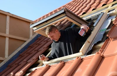 Pose de fenêtres de toit Velux à Herré